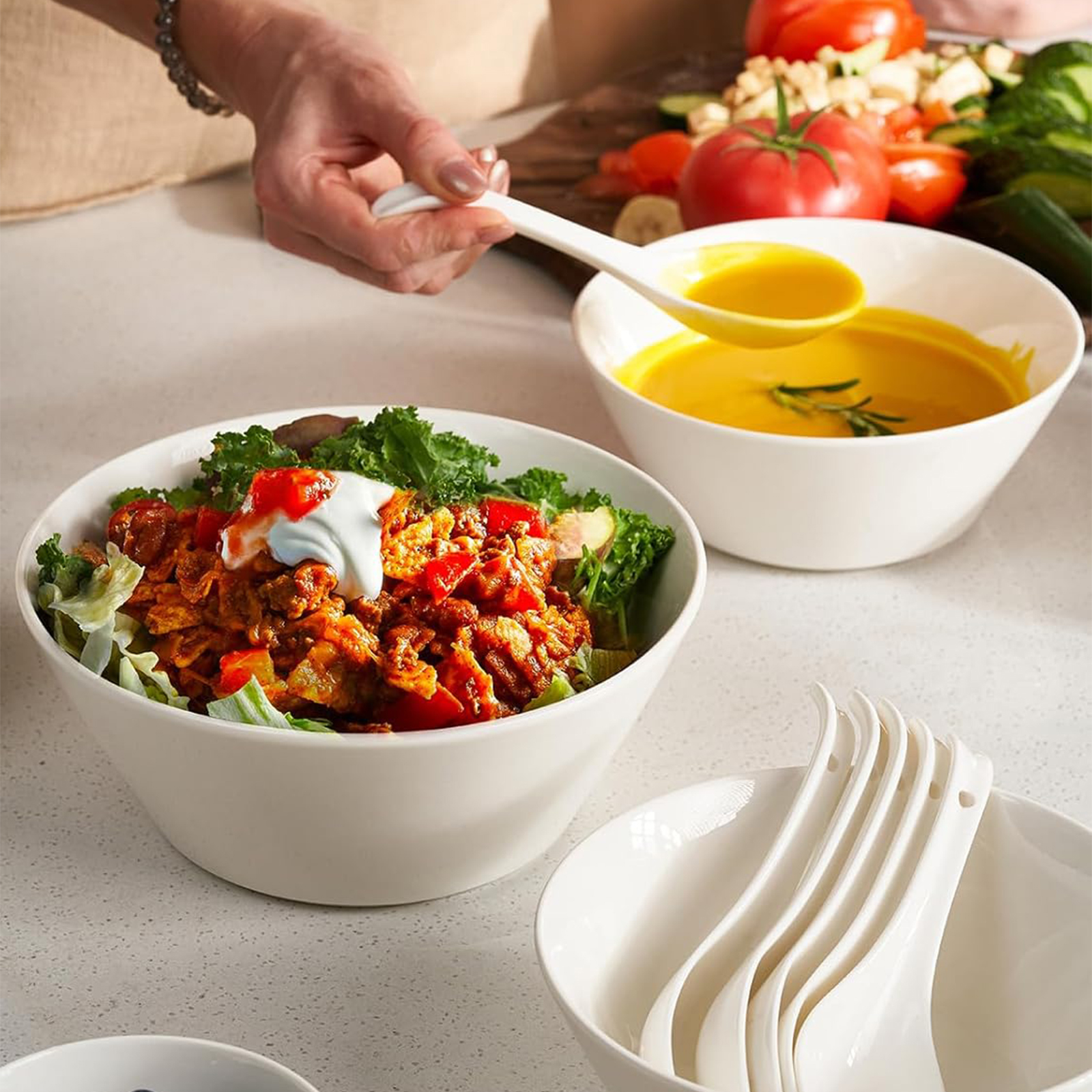 DOWAN 32 OZ Large Soup Bowls Set of 4 - White Ceramic Bowls for Ramen, Cereal, Pasta, Salad, Fruit - Dishwasher & Microwave Safe