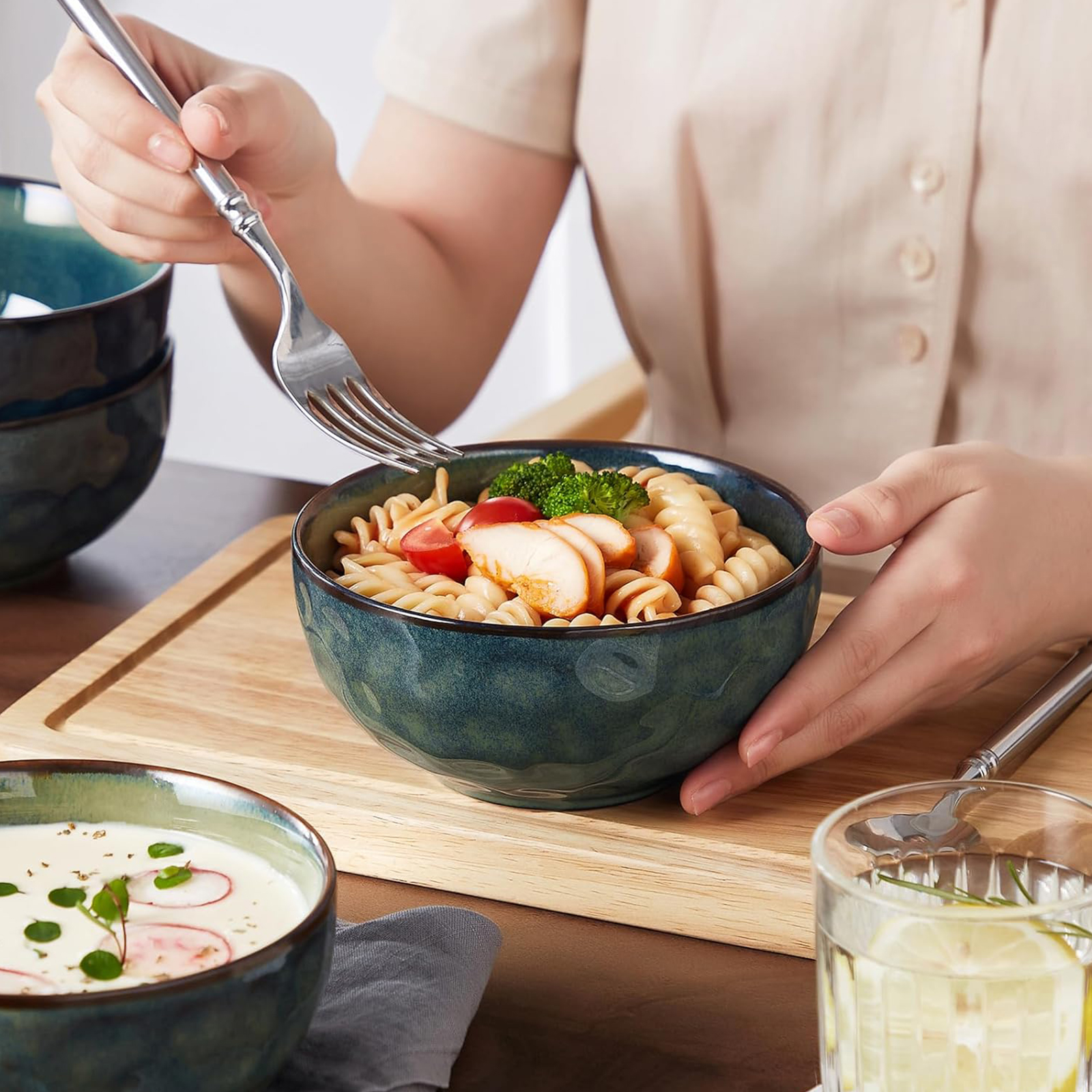 vancasso Starry 24oz Bowls for Soup, Ceramic Deep Soup Bowls Set of 4, Green Cereal Bowls Set for Kitchen, Salad Bowls Set, Pasta Oatmeal Bowls, Lead-free, Dishwasher & Microwave Oven Safe, Dark Green
