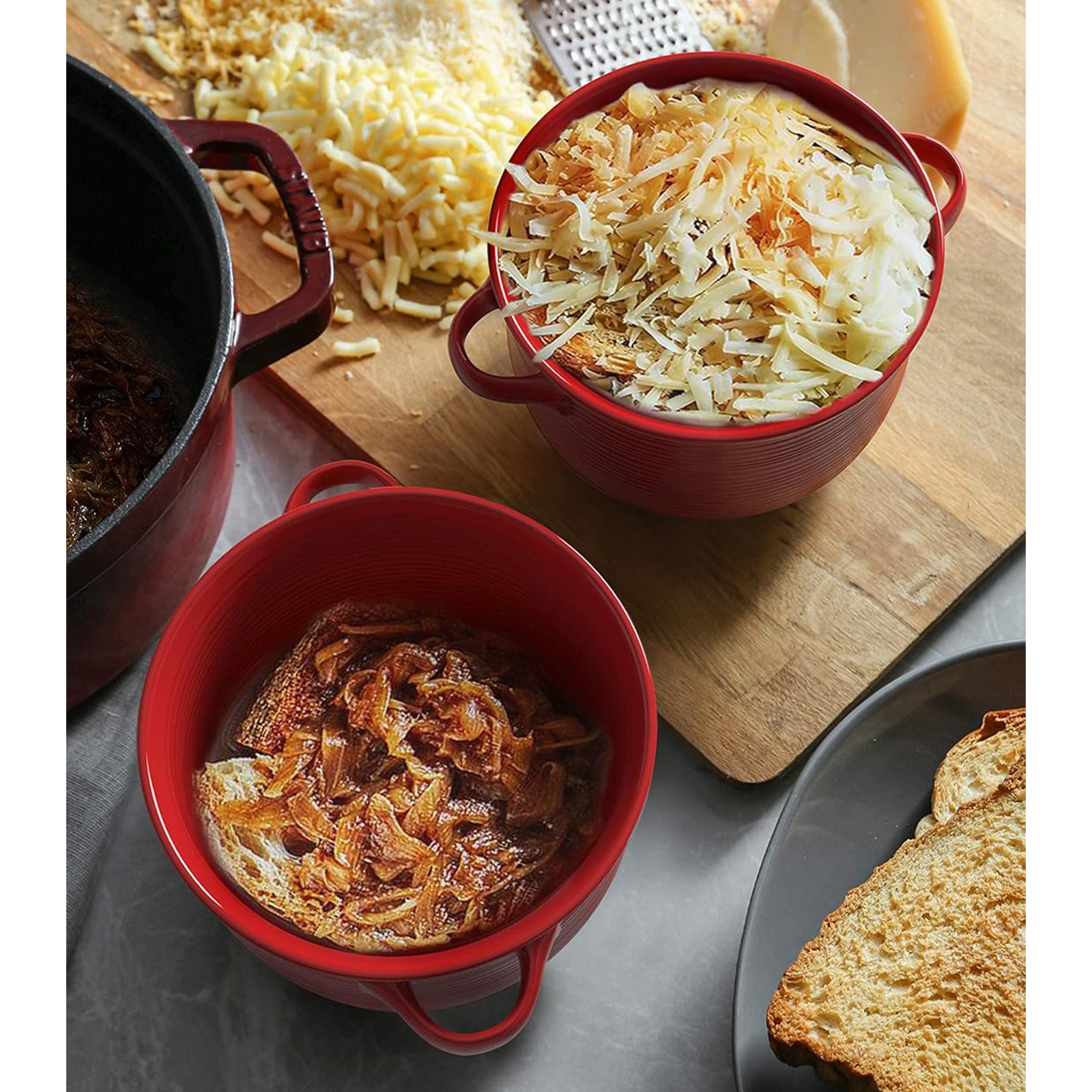 LE TAUCI Soup Bowls with Handles, Ceramic French Onion Soup Bowls 28 Ounces for Soup, Cereal, Chilli, Beef Stew, Stackable Serving Bowls Set, Oven Microwave Dishwasher Safe, Set of 4, Red