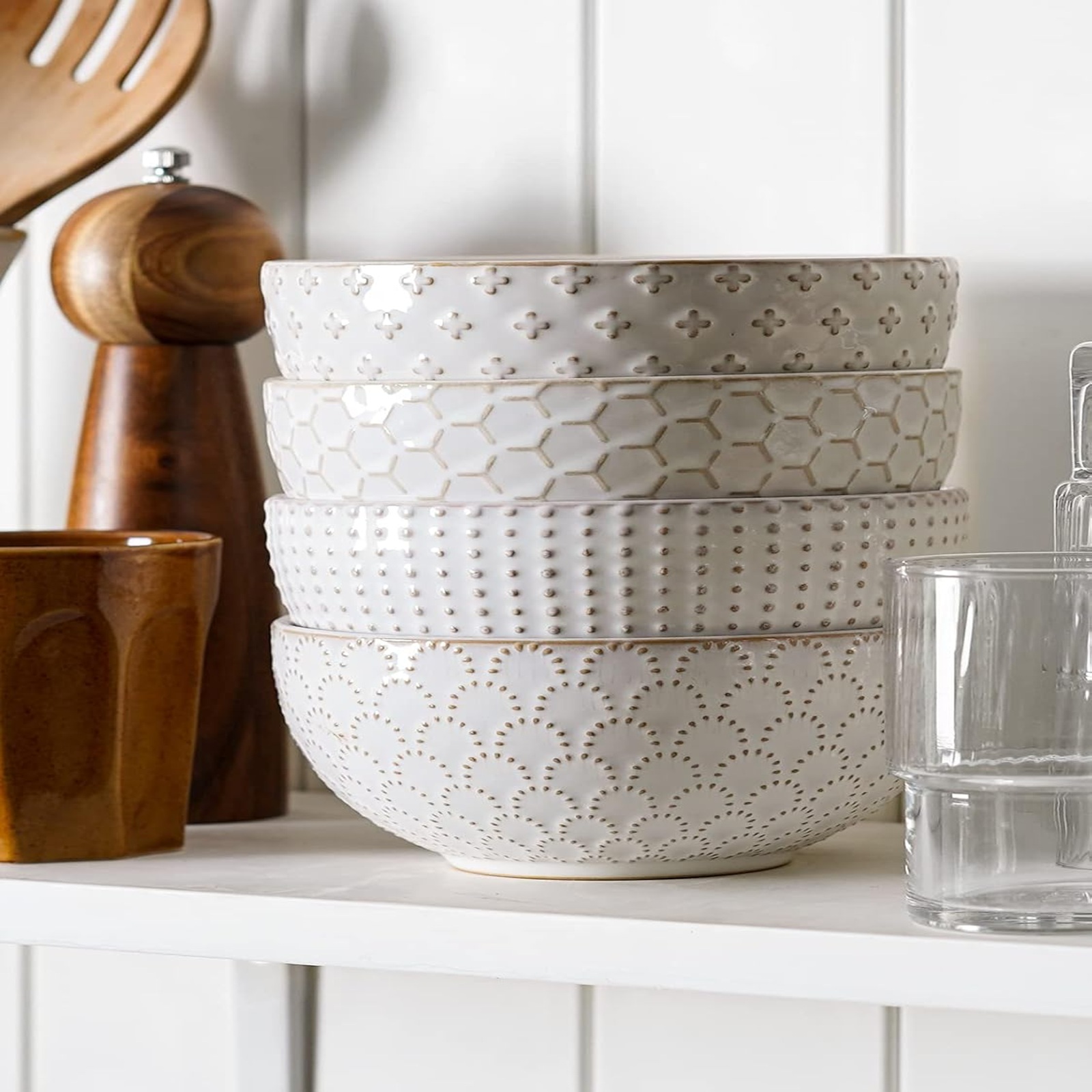 LE TAUCI Cereal bowls 26 oz, Ceramic Soup Bowl for Kitchen, Embossment Stoneware Bowl for Pho, Chip, Fruits, Salad, Noodle, Ramen, Suit For Housewarming - 6 Inch, Set of 4, Arctic white