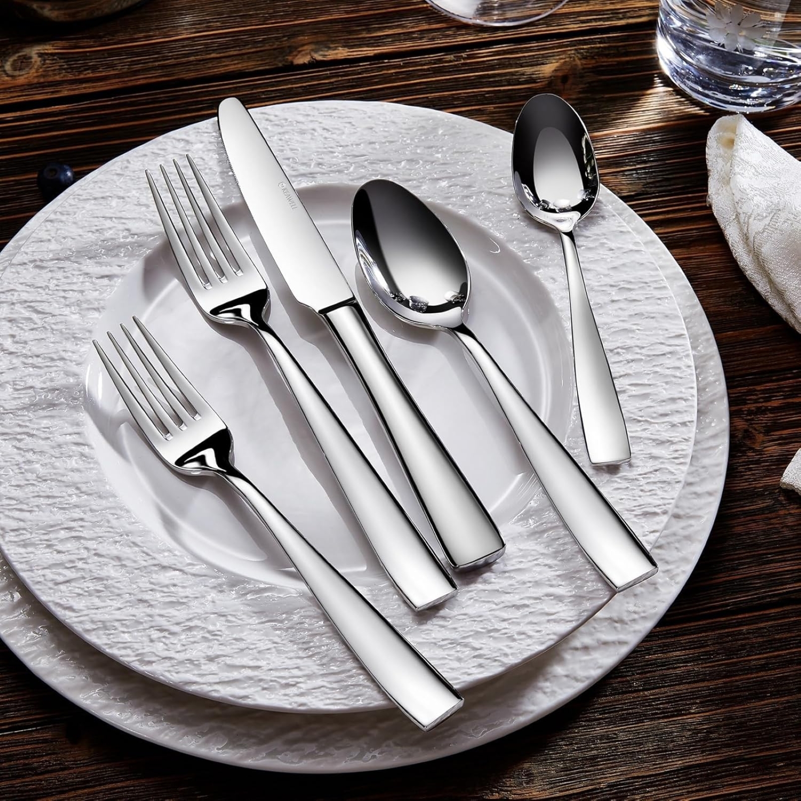 KEAWELL Premium 4-Piece Louis Spoon Set, 18/10 Stainless Steel, Squared Edge, Smooth Finish, Dishwasher Safe (7.6" Dinner Spoon)