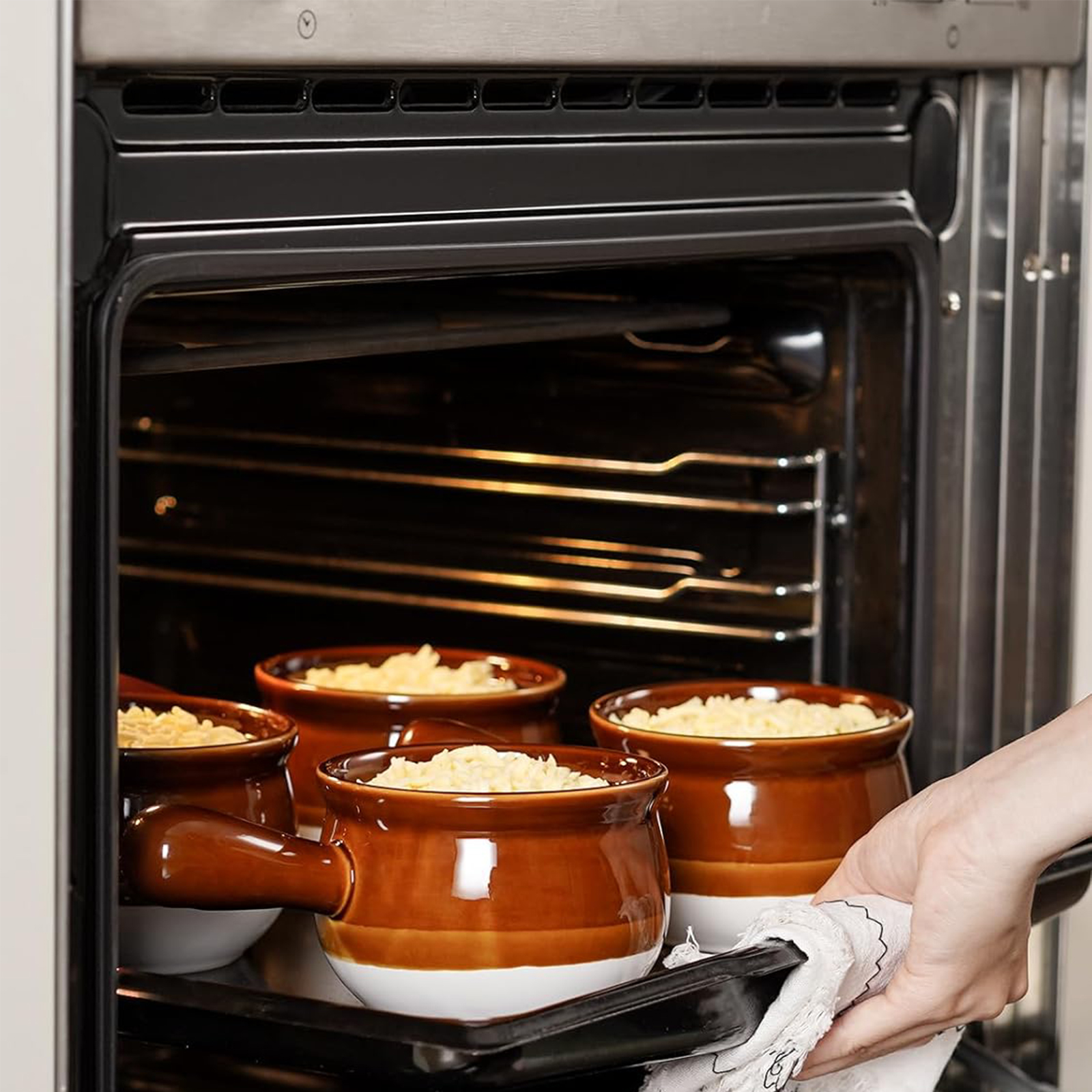 LE TAUCI French Onion Soup Bowls, 16 Ounces Ceramic Soup Bowls with Handles for Soup, Cereal, Chilli, Beef Stew, Soup Crocks Oven Safe and Stackable, Set of 4