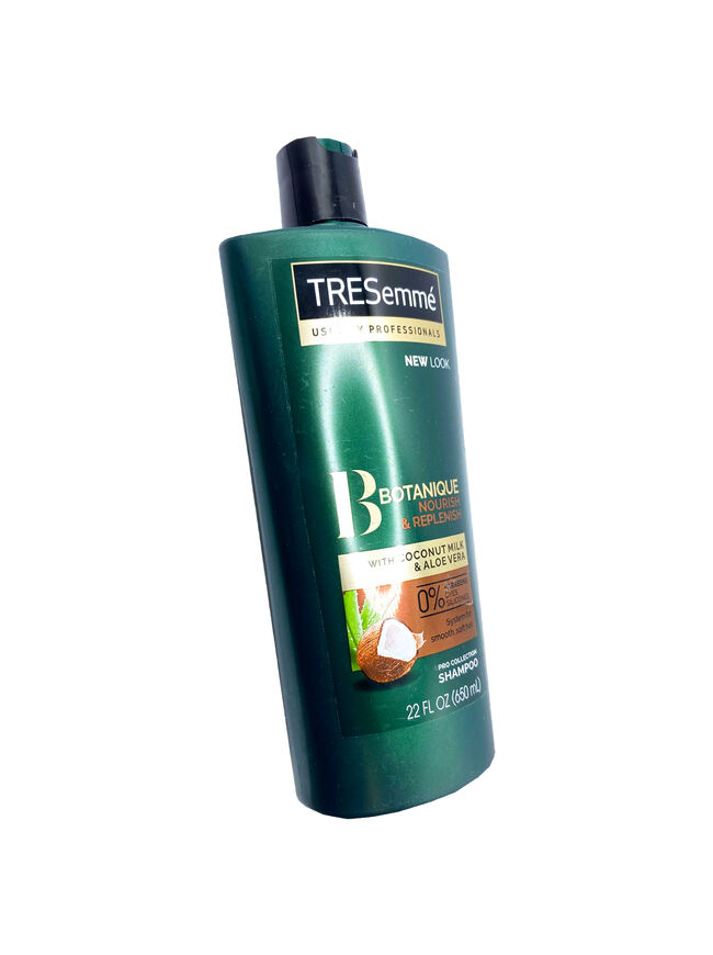 Tresemme Botanique Shampoo Paraben-free Coconut and Aloe Vera 22 oz